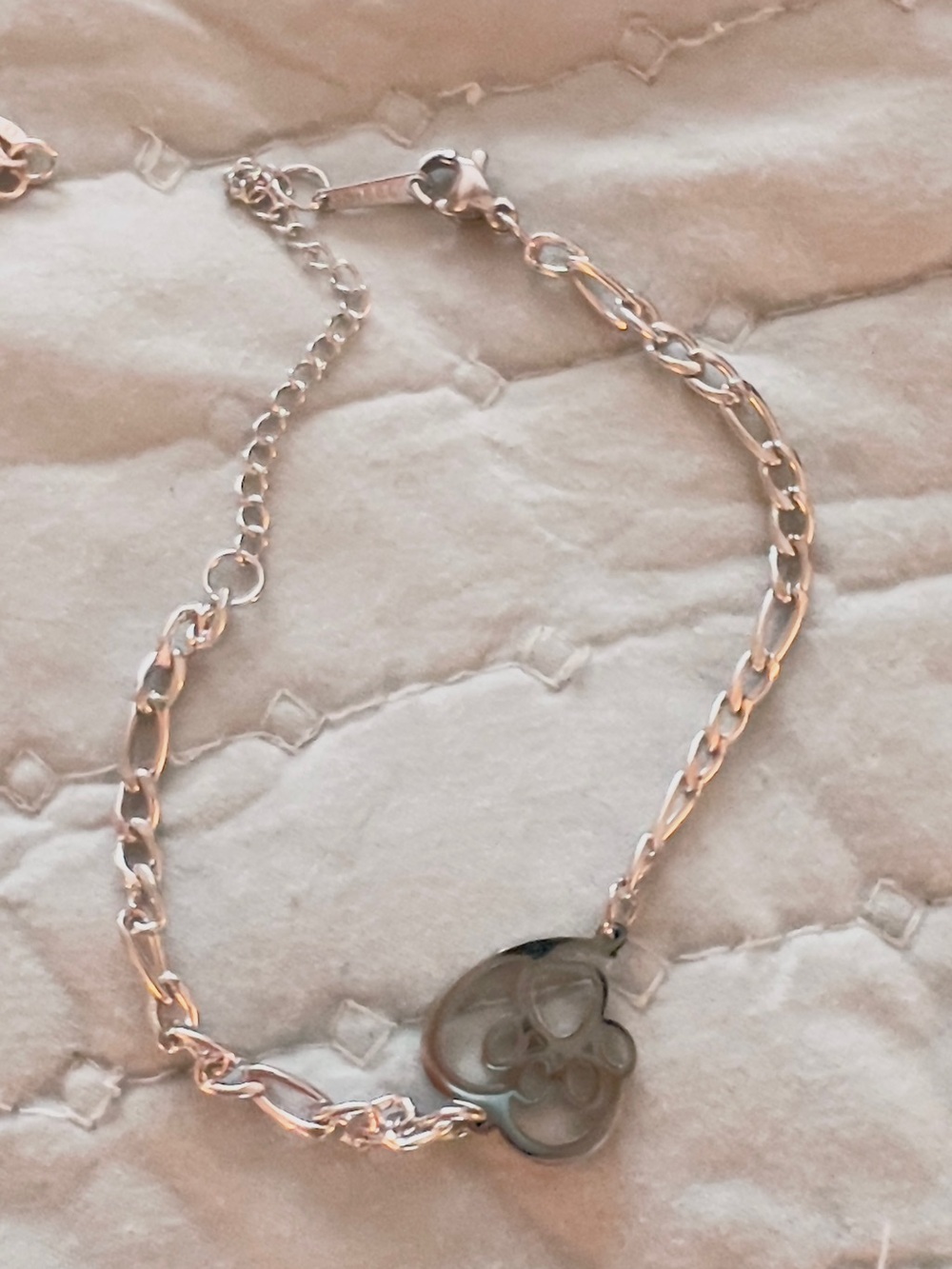 Dogs leave footprints on your heart bracelet